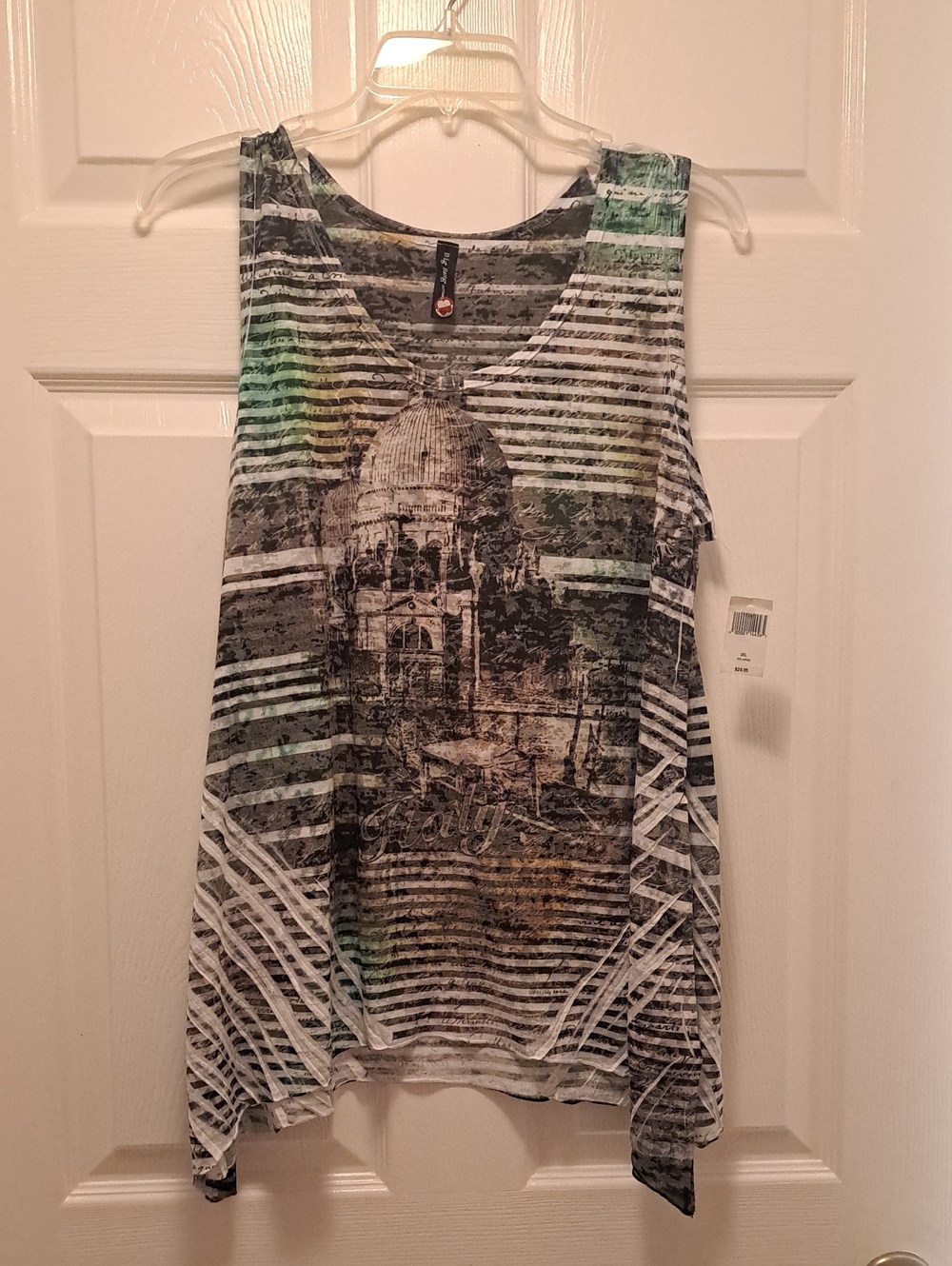 WDW EPCOT/ITALY Sleeveless Striped Graphic Tank Top in Black and White